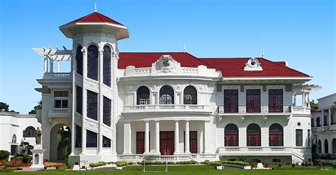 Information about Lizares Mansion .